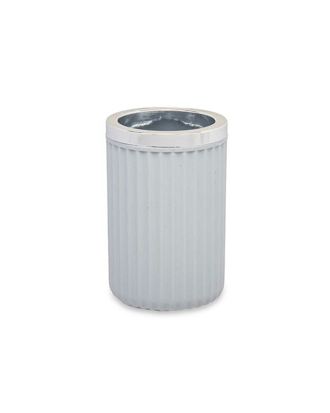 Set of 16 gray plastic Glas Berilo household and bathroom jars, 7.5 x 11.5 x 7.5 cm, for kitchen and bathroom storage.