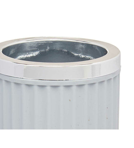 Set of 16 gray plastic Glas Berilo bathroom storage containers, 7.5 x 11.5 x 7.5 cm, for house and kitchen use.