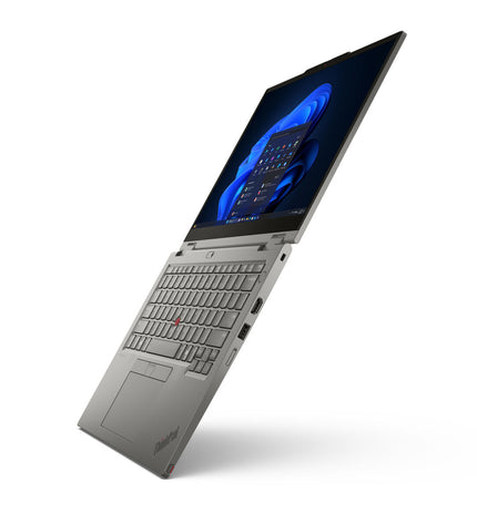 Lenovo 13.3-inch laptop with Intel Core i7, 16GB RAM, 512GB SSD, QWERTY Spanish keyboard, sleek design