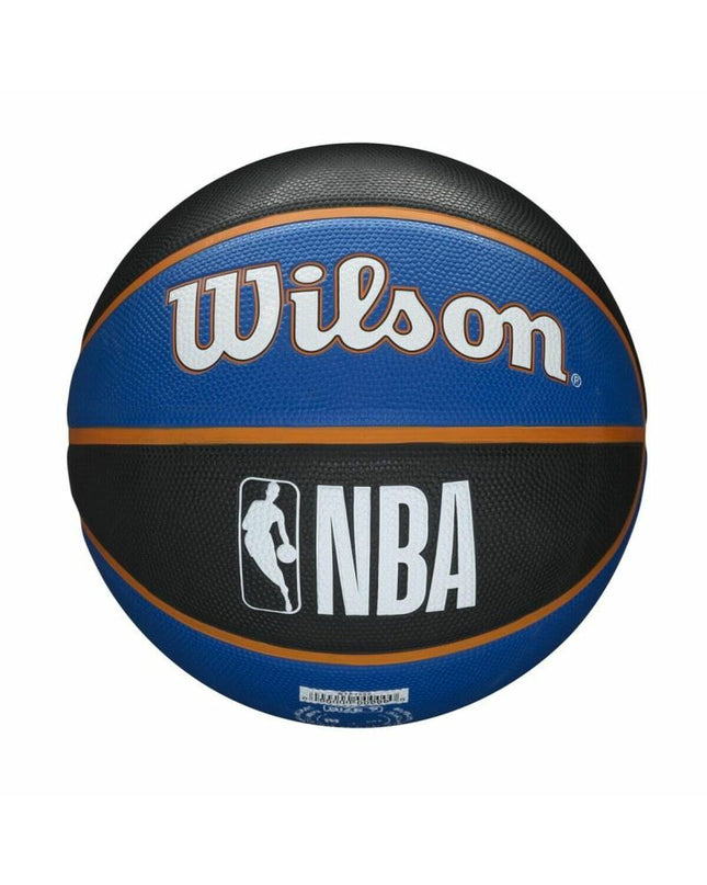 Wilson NBA Team Tribute Knicks blue basketball made of natural rubber, designed for outdoor play and basketball enthusiasts.