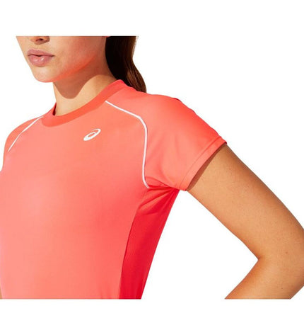 Asics sport tennis T-shirt with short sleeves, coral color, piping details, designed for outdoor tennis activities.