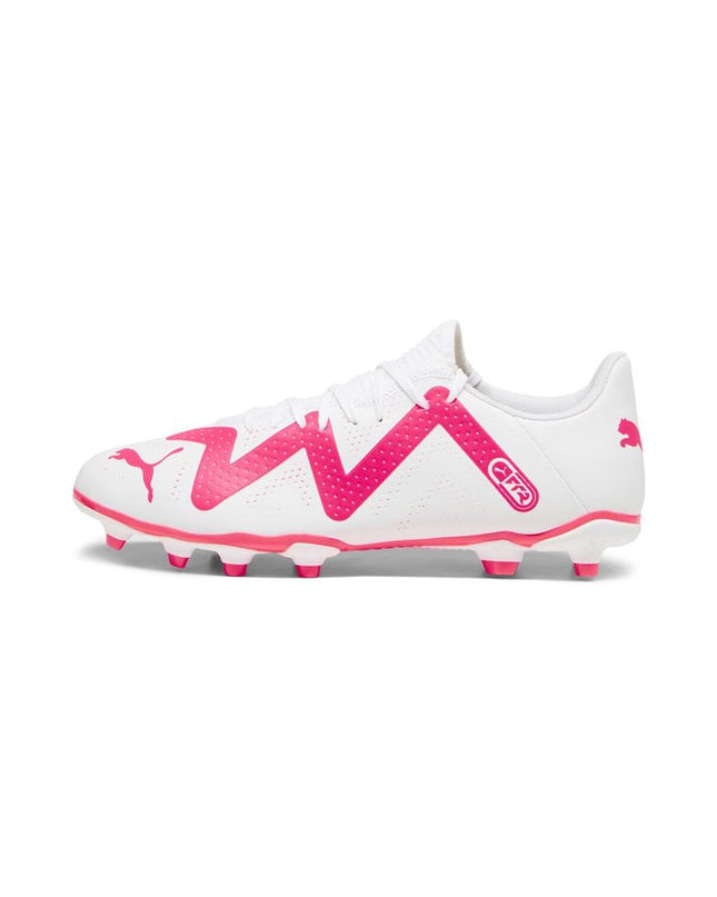 Adult Puma Future Play FG/AG football shoes in white with black accents, designed for outdoor and indoor soccer play.
