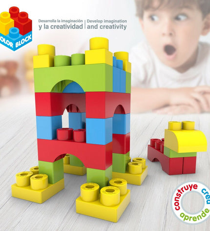Color Block Bouwstenen Color Block 60 onderdelen, colorful building toy with various geometric pieces on a white background.