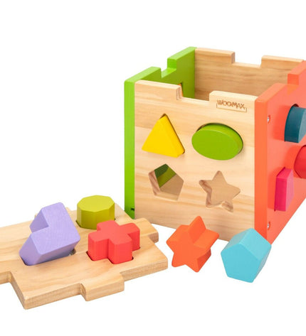 Set of six Woomax wooden baby puzzles, 15x15x15 cm, colorful and suitable for young children to play and develop skills.