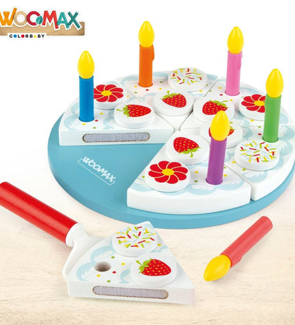 Woomax Tarta 26 wooden play set with six imitation game pieces, featuring colorful wooden components for imaginative play.