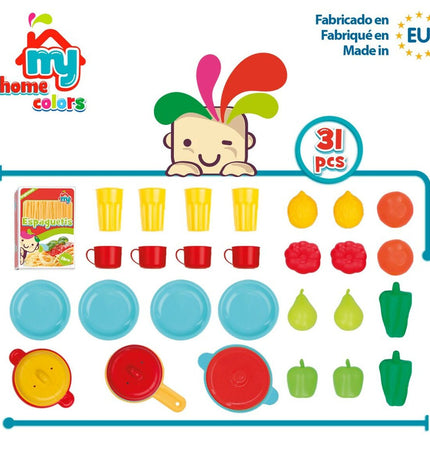 Colorbaby pretend play toy set with 31 household and cooking items, including pots, utensils, and accessories for kids' imiteerspelletjes.