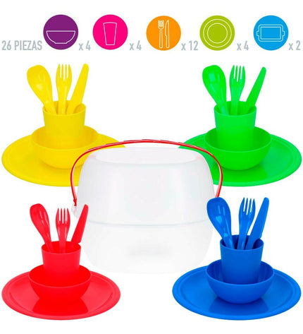 Aktive Picknickset with 4 polypropyleen plates, 22.5 cm, suitable for outdoor camping and hiking activities.