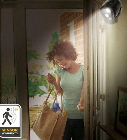 Set of 12 Aktive outdoor LED lamps with motion sensors, plastic design, measuring 10.5x12.5x13.5 cm for garden decoration.