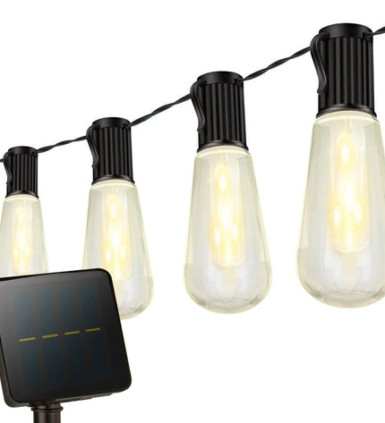 Aktive LED-lichtkrans for outdoor garden decoration, six strings of active LED lights measuring 200x11x4 cm, illuminated at night.