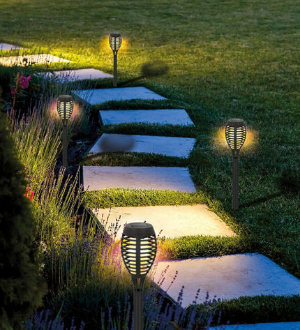 Set of four solar-powered plastic garden stake lights, 7.5 x 50 x 7.5 cm, for outdoor garden decoration by Aktive.