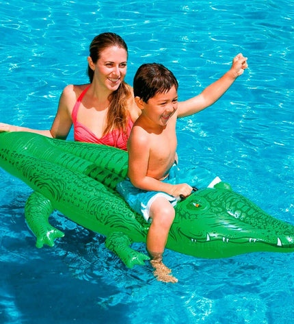 Set of 12 Intex inflatable crocodile pool toys, 168x86 cm, suitable for outdoor water play and pool fun.