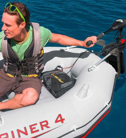 Set of three Intex inflatable boat motor supports for Mariner, Excursion, Seahawk, and Challe models, suitable for watersport activities.
