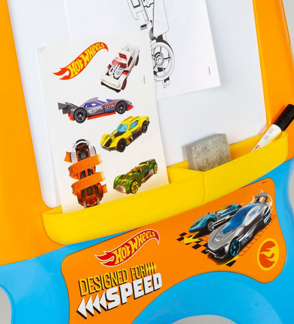 Three Hot Wheels whiteboards for creative activities, measuring 57.5 x 105 x 43 cm, ideal for children’s toys and games.