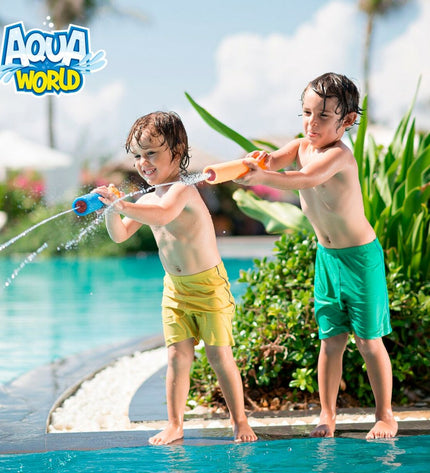 Colorbaby Pink Flamingo Waterwerper, 80 ml, suitable for outdoor play, shown with vibrant pink flamingo design.