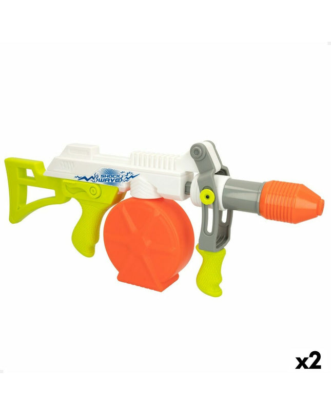 Two Lanard water pistols with 650 ml capacity, colorful plastic toy guns for outdoor water play, measuring 50.5 x 21.5 x 6.5 cm.