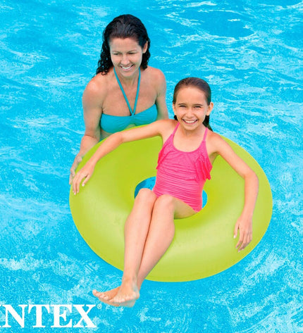 Set of 24 neon inflatable donut pool floats by Intex, 91x91 cm, ideal for outdoor water fun and pool games.