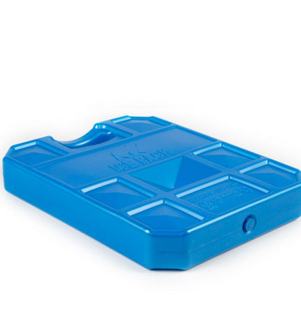 Set of six Aktive blue 2kg kou-accumulators for camping and outdoor activities, 22 x 27.5 x 4 cm, ideal for portable cooling.