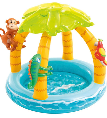 Set of 6 Intex inflatable children's pool animals island with colorful animal shapes, measuring 102x89x102 cm, for outdoor play.