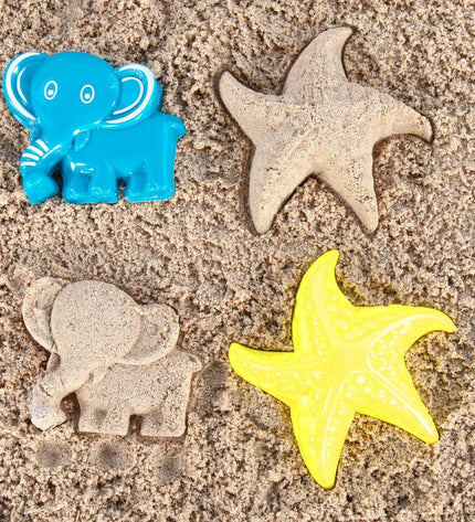 Colorbaby strand speelgoedset with four colorful plastic pieces, suitable for outdoor play and children's games.