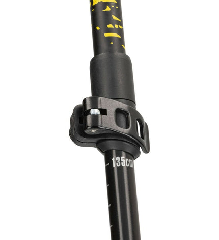 Set of four Aktive trekking poles, 135 cm long and 3 cm diameter, designed for sport, outdoor activities, camping, and hiking.