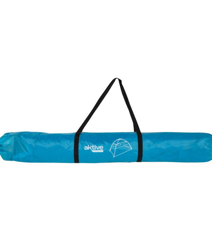 Aktive Strandtent in polyester fabric, outdoor sport and camping tent, 213 x 120 x 133 cm, set up on a grassy outdoor area.