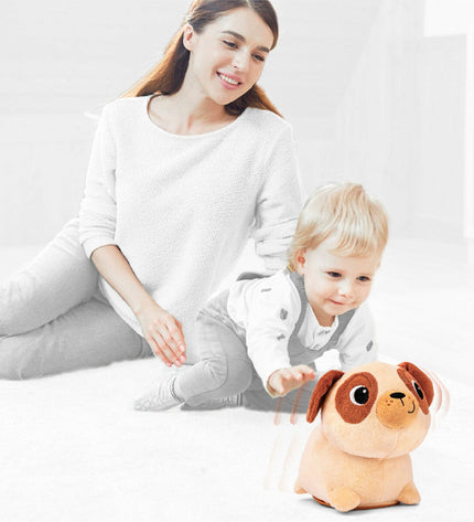 Two Winfun plush moving stuffed animals, soft plastic toys measuring 17x15x13 cm, suitable for children.