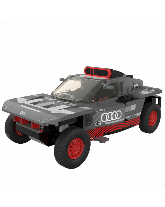 Audi Bouwspel Auto 376 onderdelen set showing various plastic car parts for building and play.