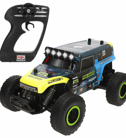 Two Maisto police remote control cars, Brocky models, measuring 35 x 16 x 20 cm, featuring detailed vehicle designs.