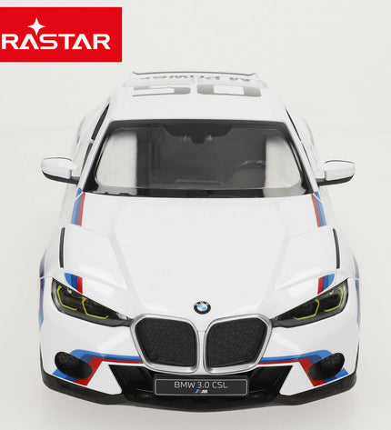 Two BMW remote control police cars in blue and red, 1:14 scale, measuring 34x10x13.5 cm, suitable for play and collection.