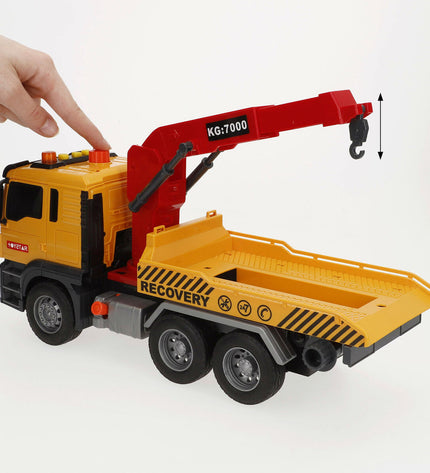 Set of four Speed & Go toy crane trucks, 33x23x12 cm, colorful vehicles for children's play and imaginative fun.