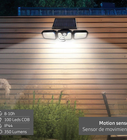 Set of four Aktive solar-powered outdoor garden spotlights, 28x9x12 cm, for decorative outdoor lighting.
