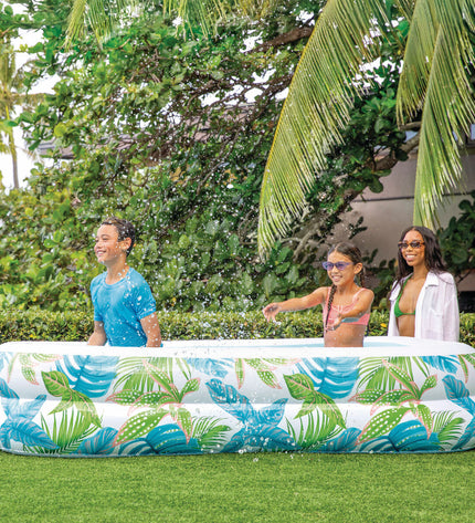 Three Intex inflatable pools, 600L capacity, measuring 229x48x152 cm, suitable for garden and outdoor use.