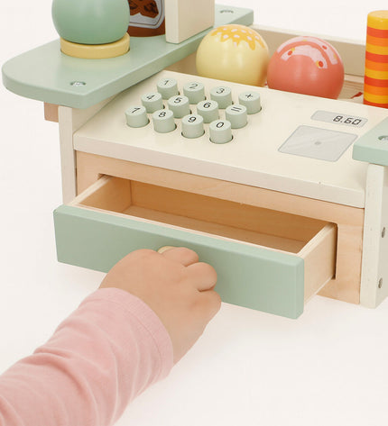 Colorful Woomax Speelgoed IJssalon playset with pretend ice cream scoops and cones, perfect for imaginative play and role-playing.