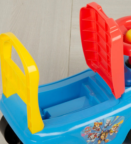 Two Paw Patrol toy figures from Loopauto, measuring 43x37x21 cm, featured in a playful outdoor setting.
