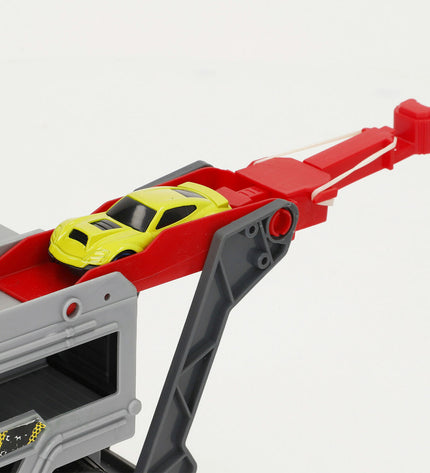 Teamsterz truck carrier set with three toy trucks, measuring 81 x 30 x 9 cm, for children’s vehicle play and imaginative fun.