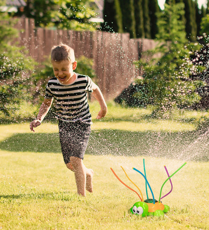 Colorbaby plastic watersproeier toys set with six colorful spray nozzles, perfect for outdoor play and water games.