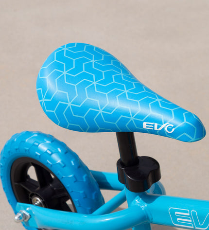 EVO Kinderfiets EVO, colorful children's bicycle with training wheels, suitable for outdoor play and active fun.