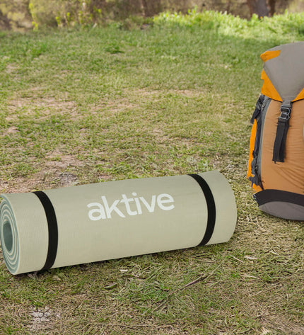 Set of four Aktive outdoor camping mats, 180x12x50 cm, suitable for hiking and outdoor activities, shown in the image.