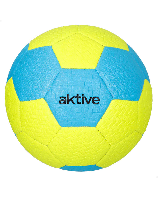 Set of 12 Aktive football-shaped toys, 22x22x22 cm, suitable for outdoor play and sports activities.