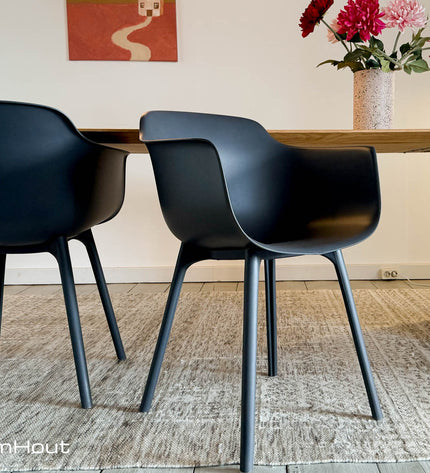 Stoel DREAUM zwarte kuip - showroommodel - set van 2