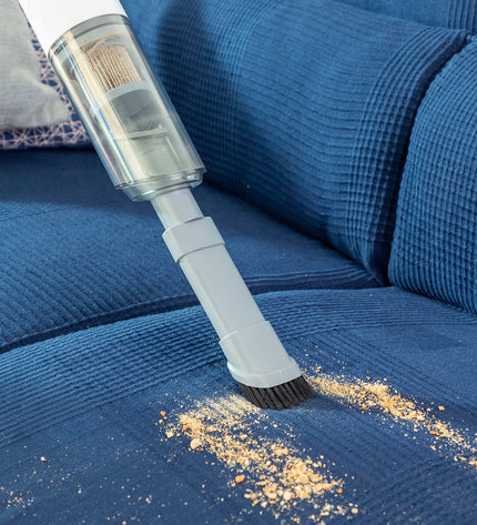 InnovaGoods Oplaadbare handheld stofzuiger with three accessories for cleaning floors, upholstery, and hard-to-reach areas.