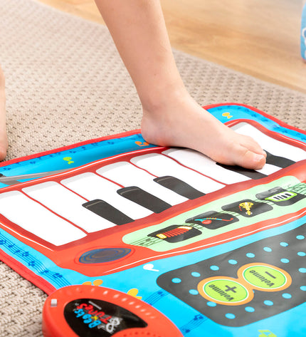 InnovaGoods Beats'n'Tunes 2-in-1 music mat for kids, colorful toy with musical keys and interactive play features.