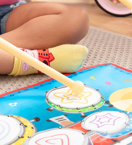 Colorful InnovaGoods 2-in-1 muziekmat for kids, featuring playful musical buttons and illustrations for interactive learning and fun.