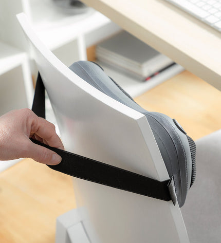 InnovaGoods Compact Shiatsu Massager from Shissage line showing a portable black handheld device for neck and shoulder relaxation.