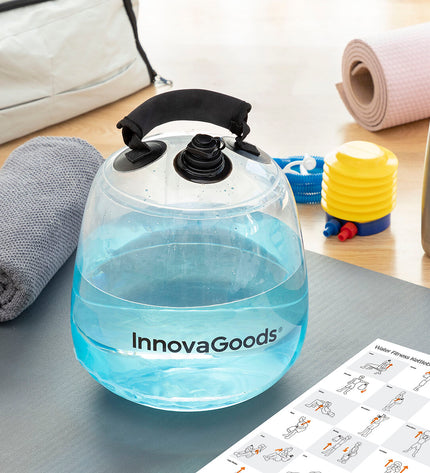 InnovaGoods Met water gevulde kettlebell for fitness training with exercise guide, shown with water-filled kettlebell in a gym setting