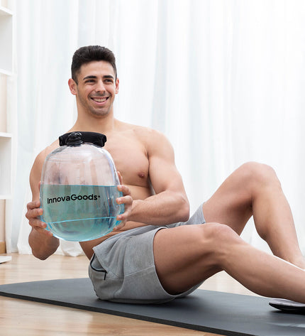 InnovaGoods Met water gevulde kettlebel for fitness training, shown with exercise guide, suitable for sport and outdoor workouts.