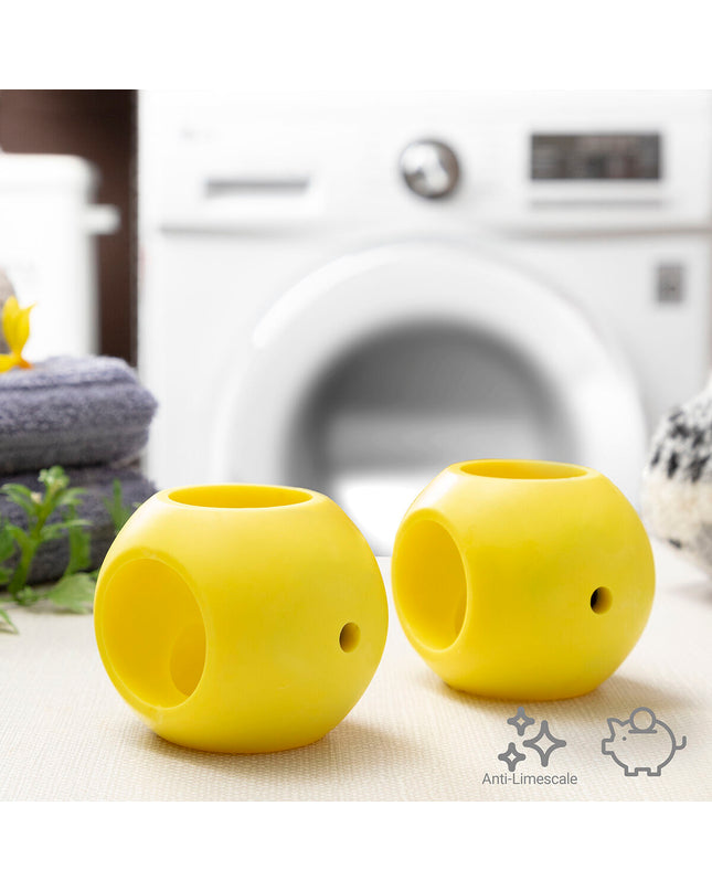 Two InnovaGoods magnetic anti-limescale balls for household cleaning, designed for reducing limescale in appliances.