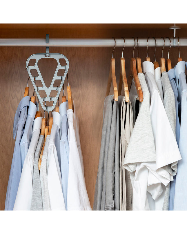 InnovaGoods organizer set for clothes hangers, two-piece storage solution for home organization and closet management.