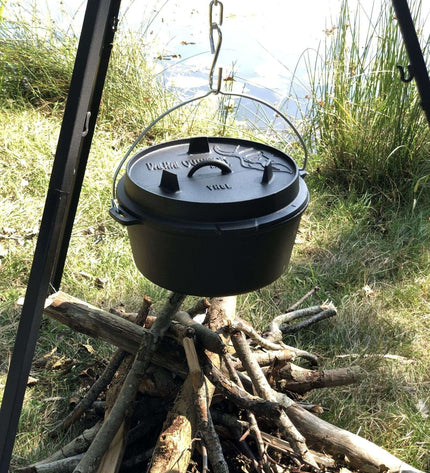 Dutch Oven Roasting Pan Cast Iron 8 Liters
