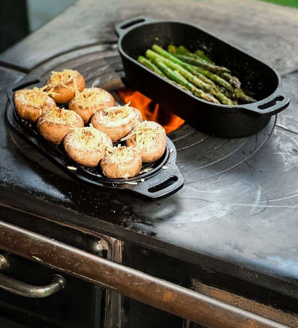 Oval Cast Iron Dutch Oven with Grill Lid, 1 Liter